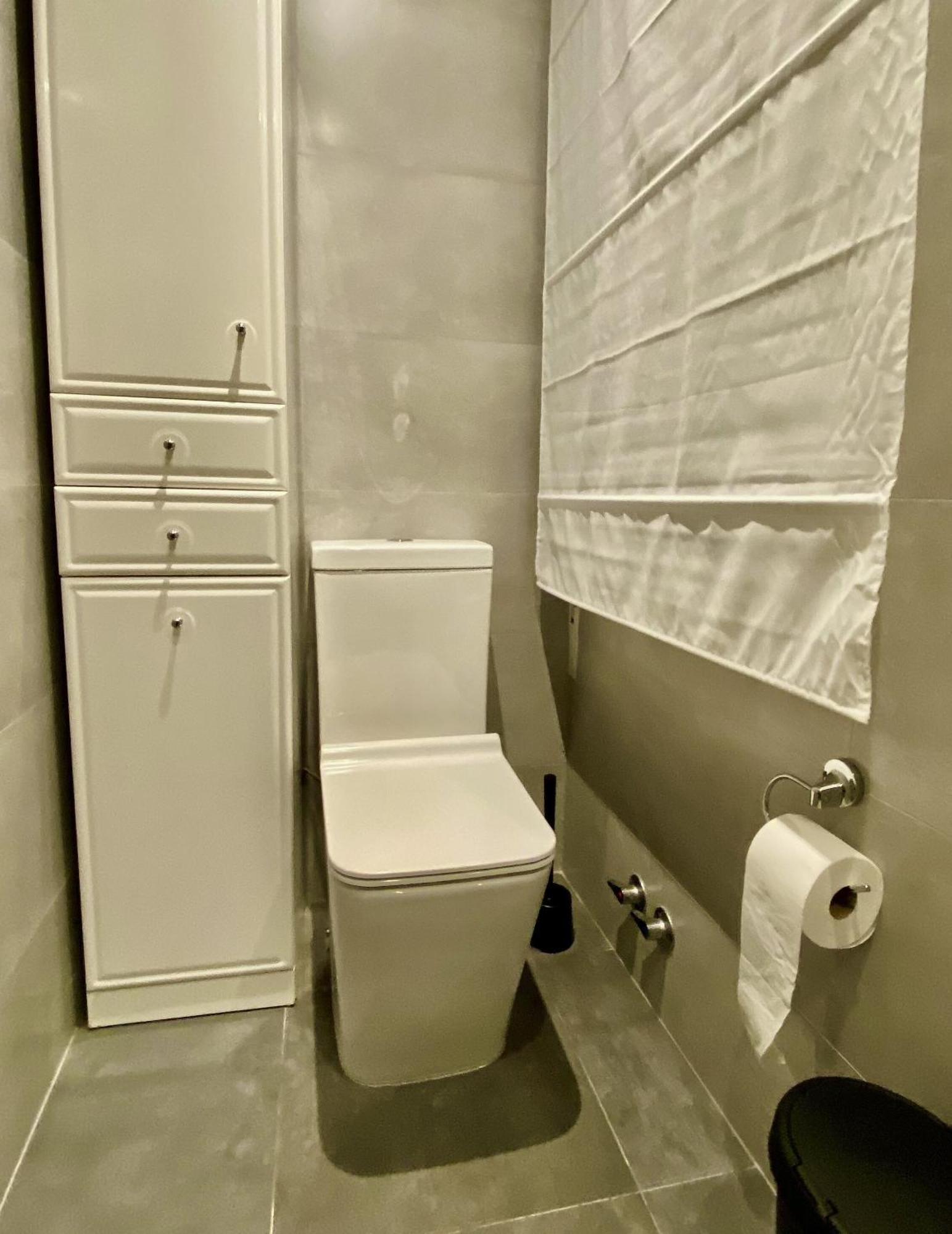 Amplio Apartamento Con Dos Patios Gijón Exteriör bild