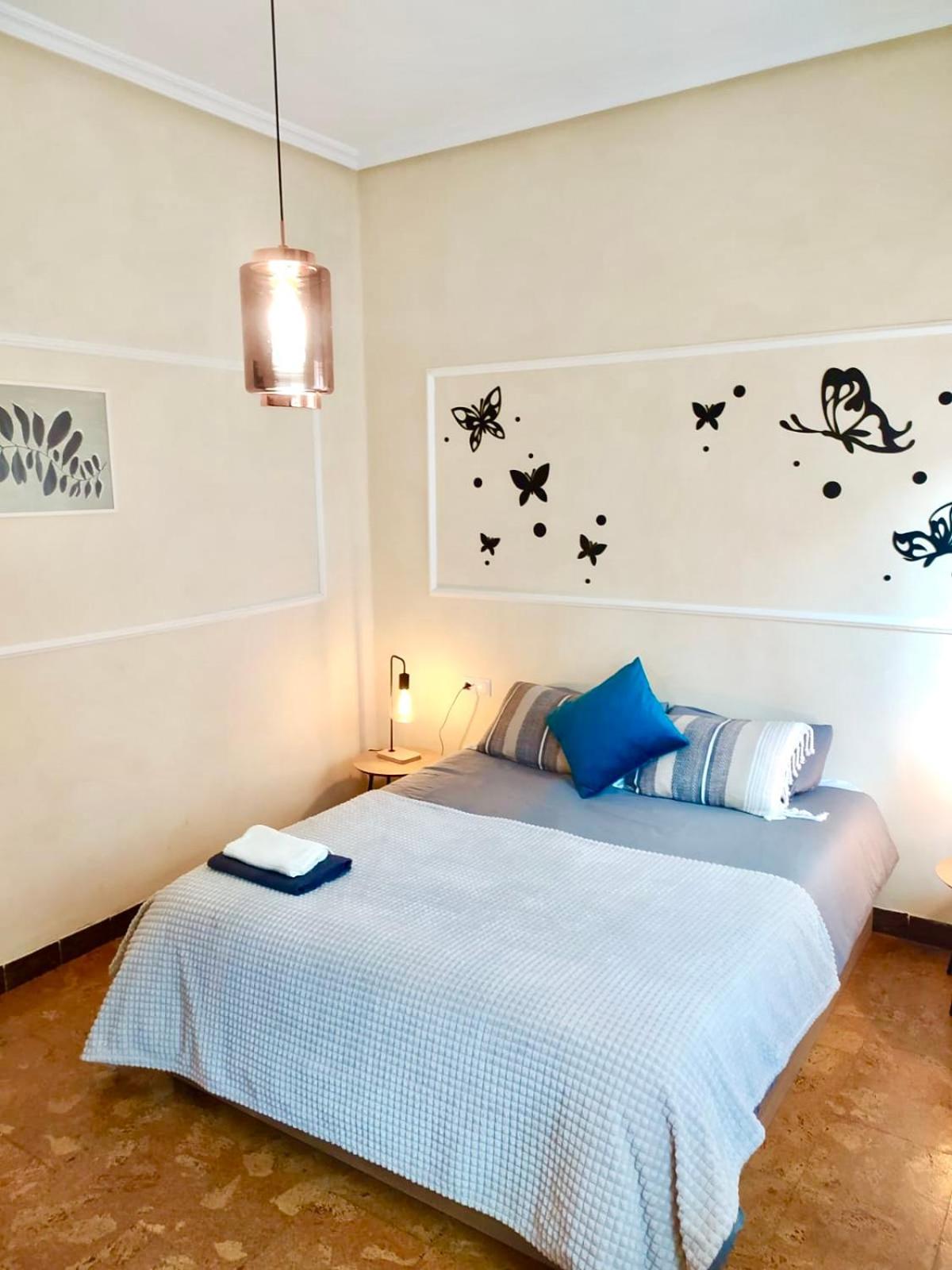 Amplio Apartamento Con Dos Patios Gijón Exteriör bild