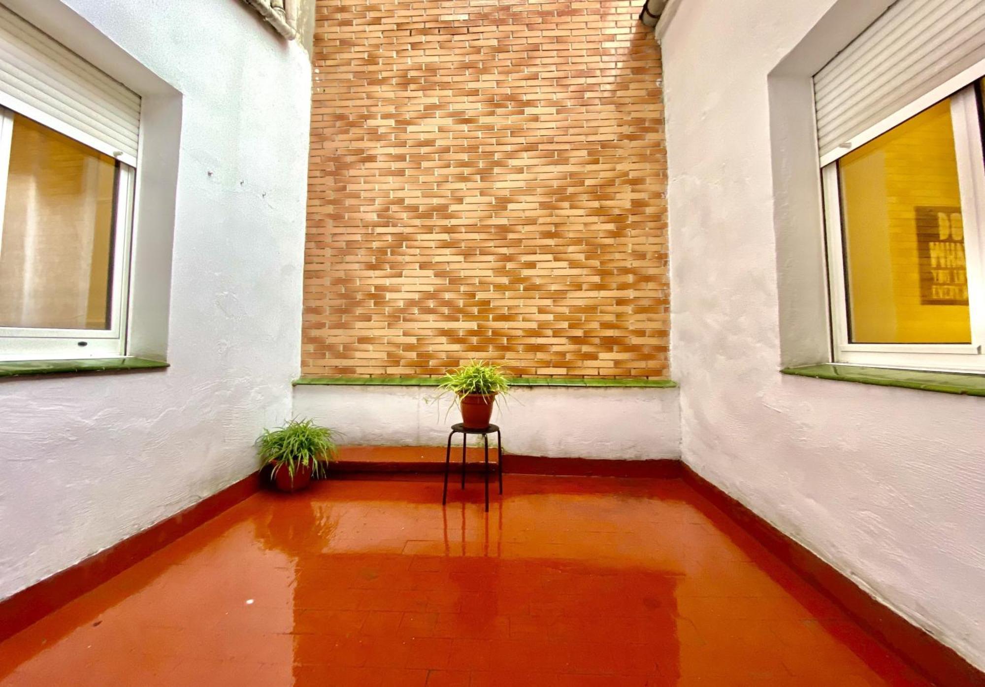 Amplio Apartamento Con Dos Patios Gijón Exteriör bild