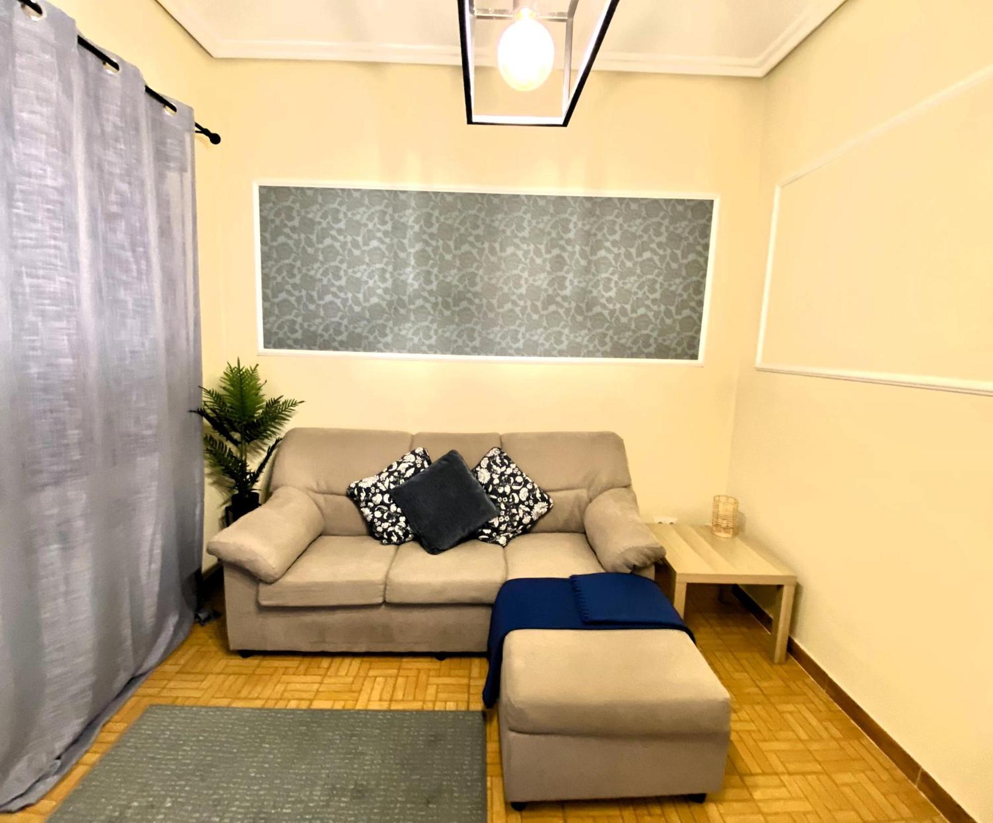 Amplio Apartamento Con Dos Patios Gijón Exteriör bild