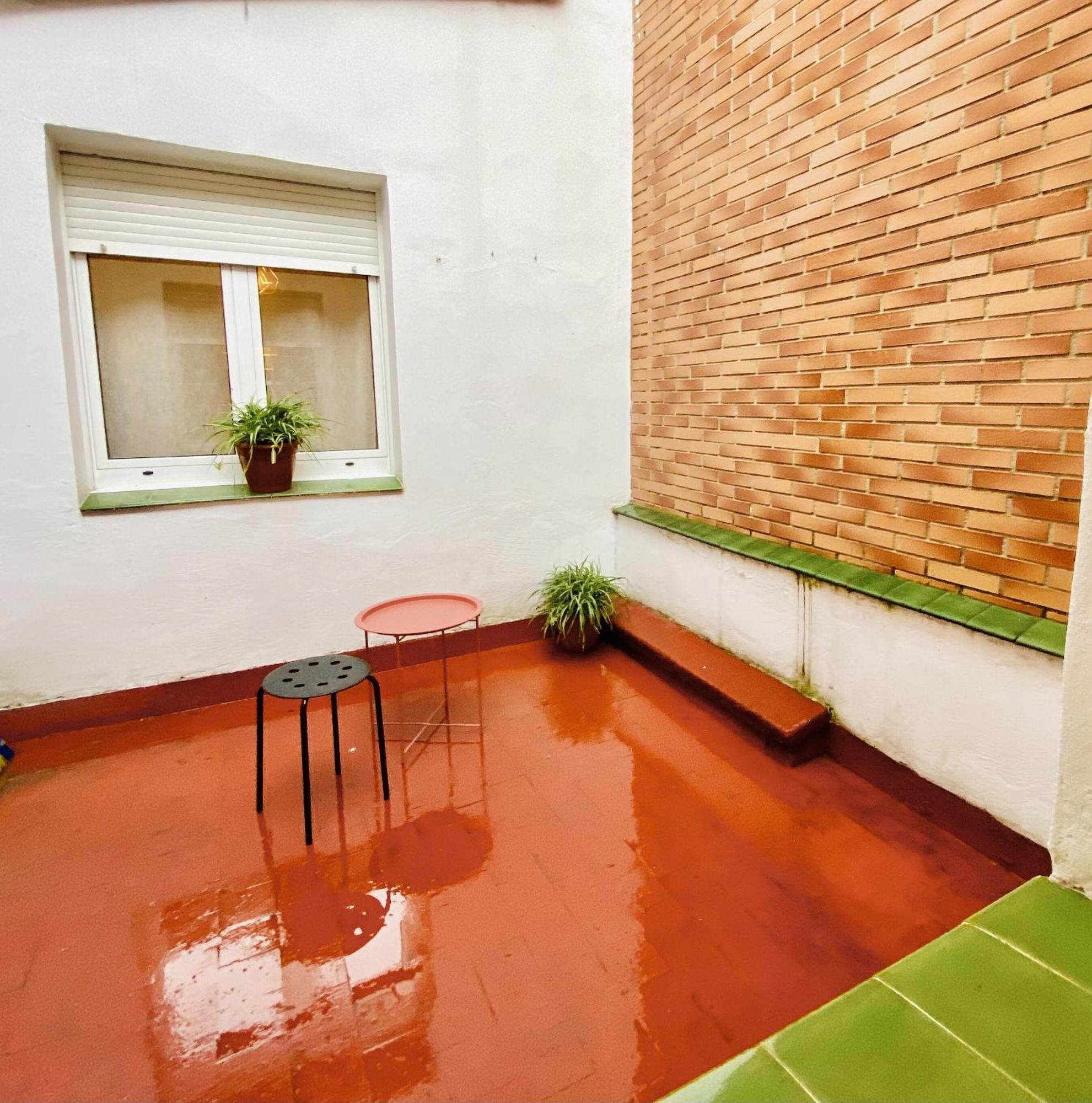 Amplio Apartamento Con Dos Patios Gijón Exteriör bild