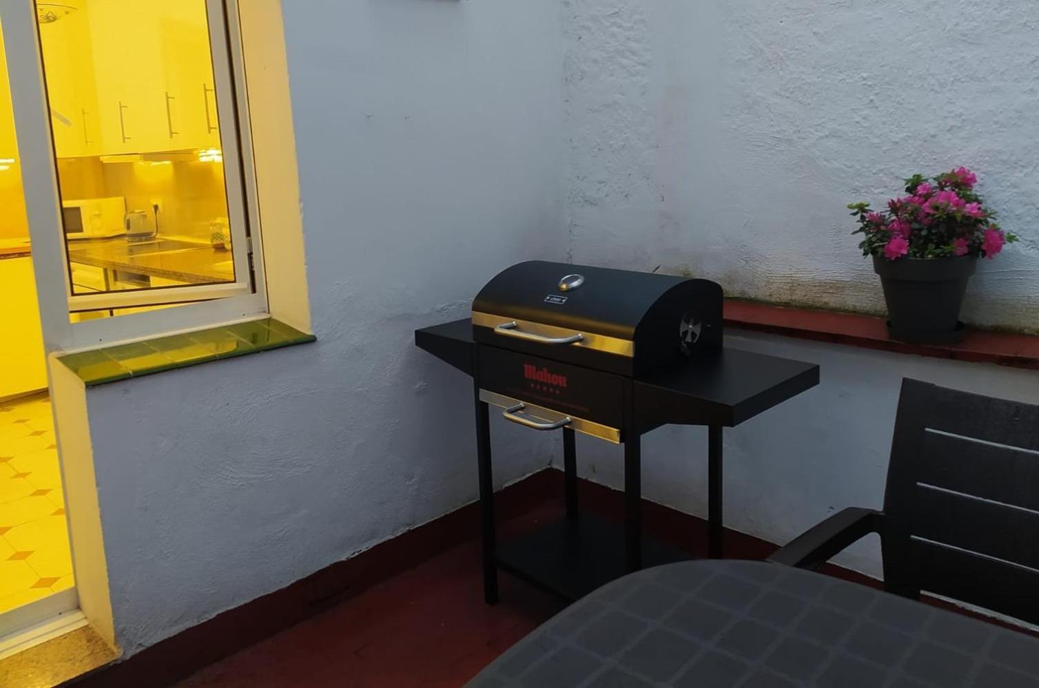 Amplio Apartamento Con Dos Patios Gijón Exteriör bild